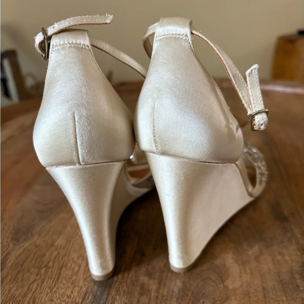 Badgley Mischa 